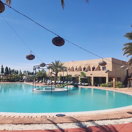 WawizelteLes Jardins D Amizmiz 6 Piscines住宿加早餐旅馆 外观 照片