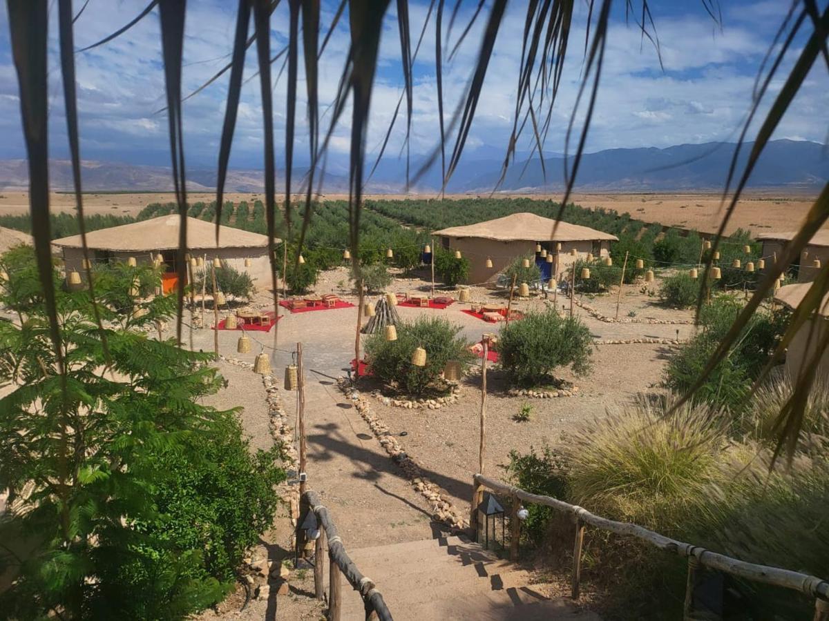 WawizelteLes Jardins D Amizmiz 6 Piscines住宿加早餐旅馆 外观 照片
