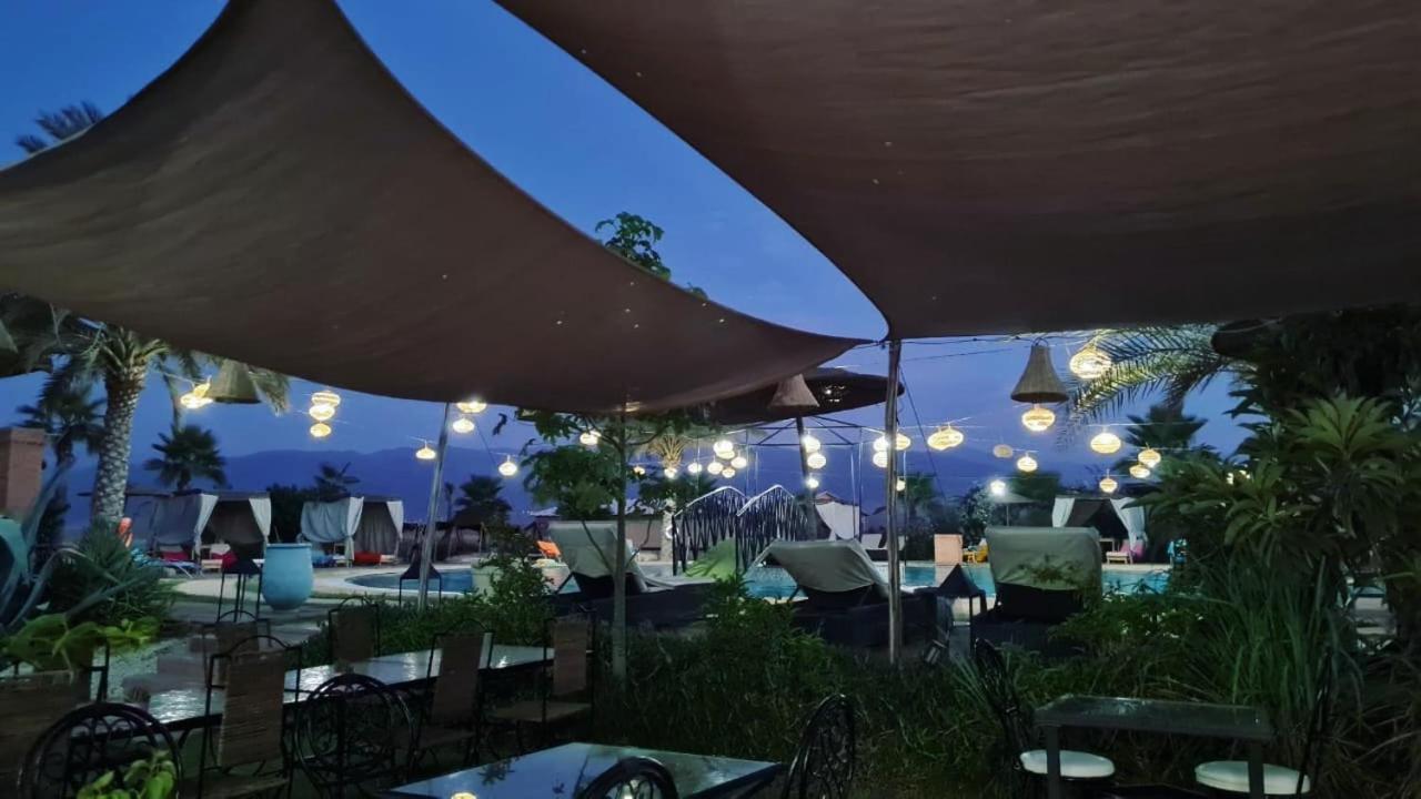 WawizelteLes Jardins D Amizmiz 6 Piscines住宿加早餐旅馆 外观 照片