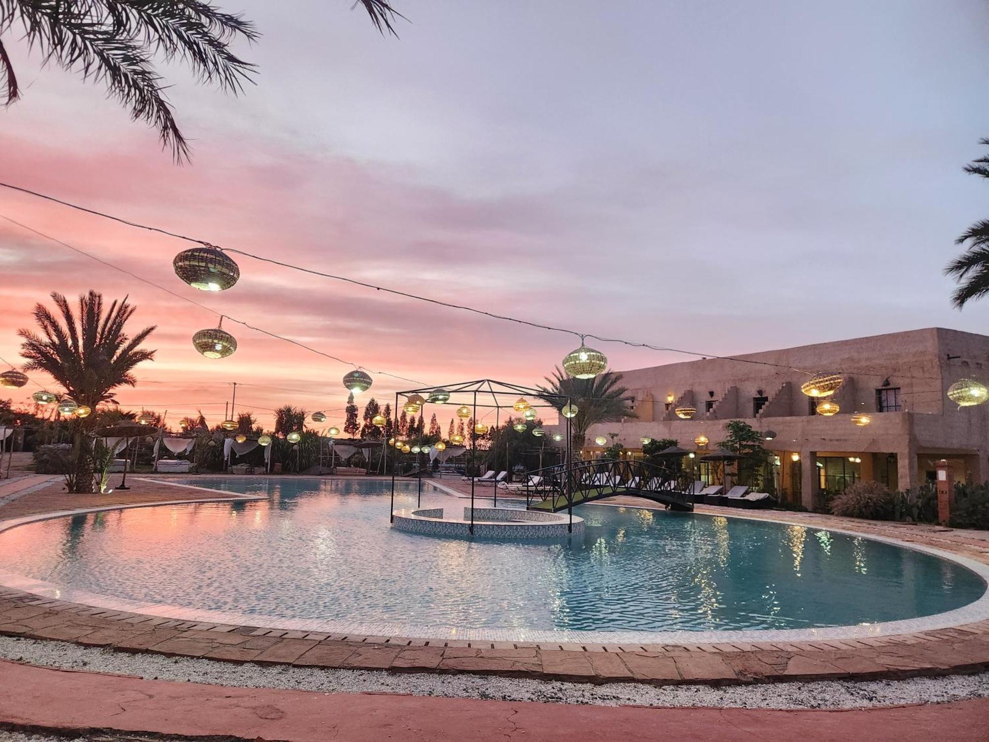 WawizelteLes Jardins D Amizmiz 6 Piscines住宿加早餐旅馆 外观 照片