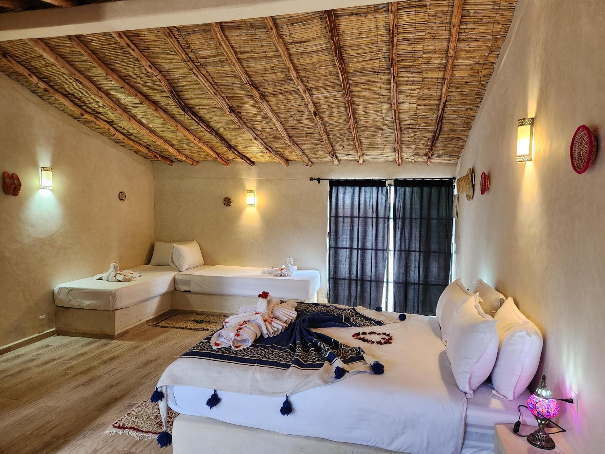 WawizelteLes Jardins D Amizmiz 6 Piscines住宿加早餐旅馆 外观 照片